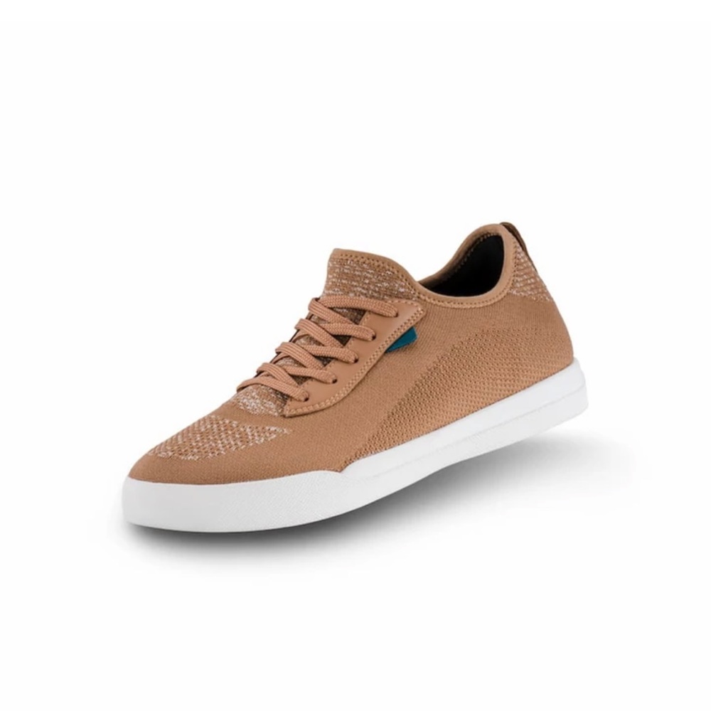 Vessie Women’s Weekend Shoe Size 8- Oak Brown